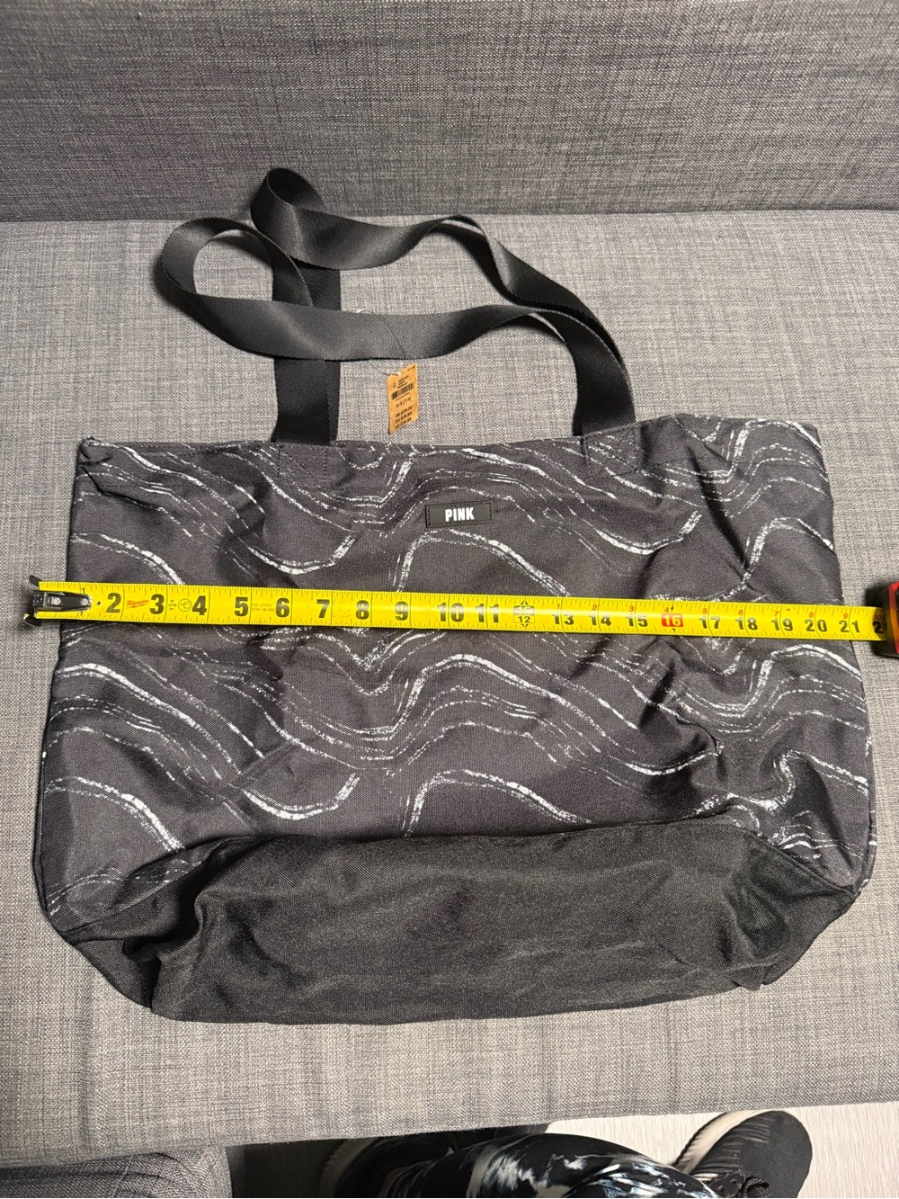 NWT PINK Victoria's Secret Black Wave-Pattern Duffel Tote